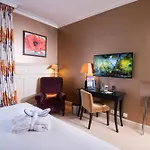 Hotel La Des Trois Couronnes