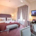 Hotel La Des Trois Couronnes *