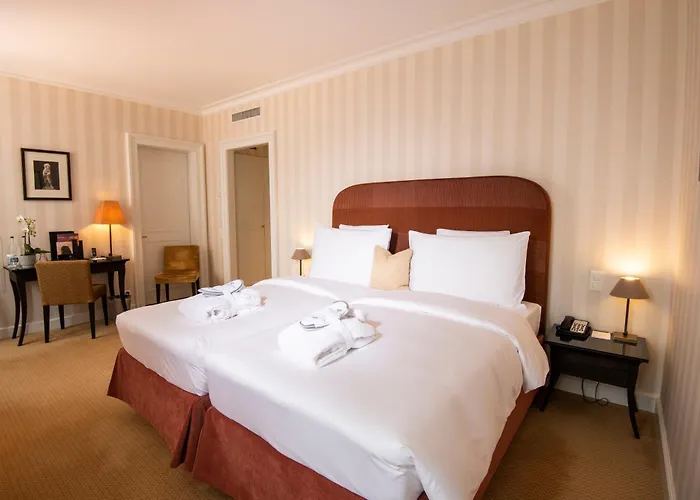 La Des Trois Couronnes *