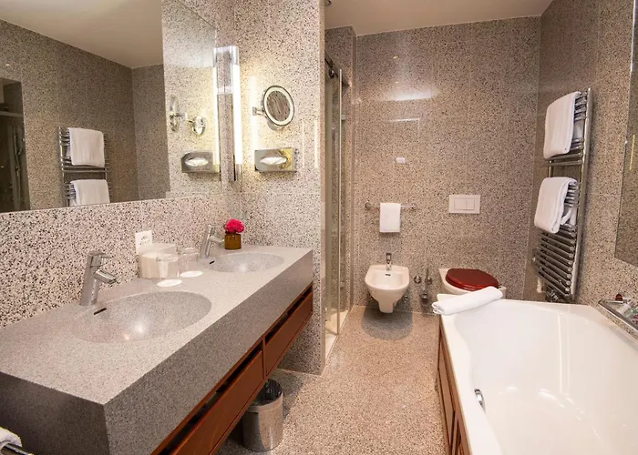 호텔 La Des Trois Couronnes