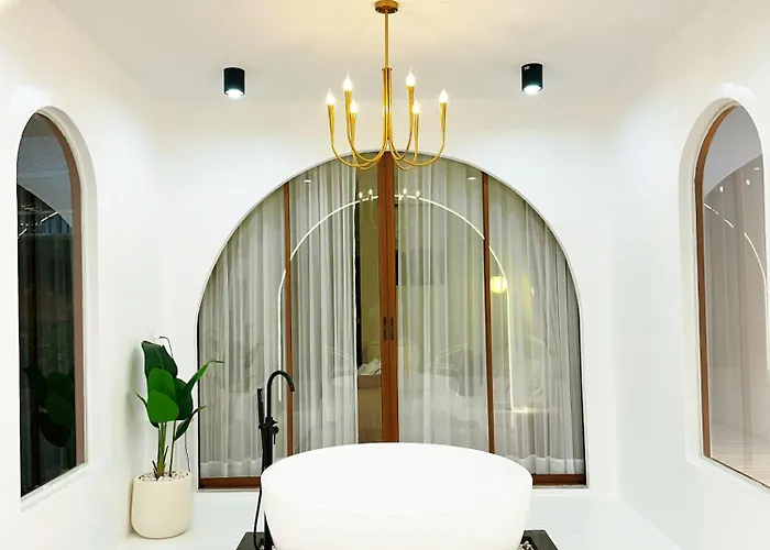 Hotel La Des Trois Couronnes