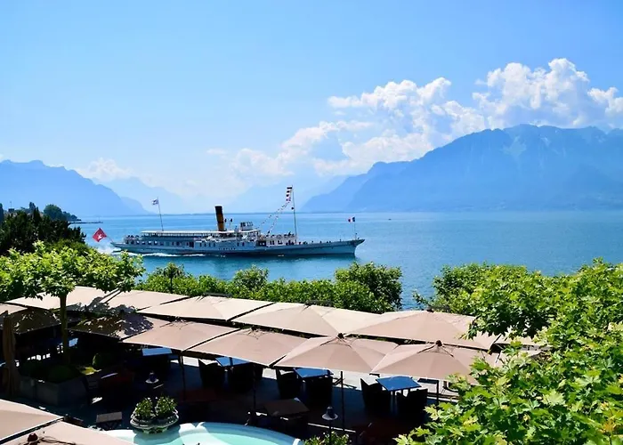 La Des Trois Couronnes Hotel *