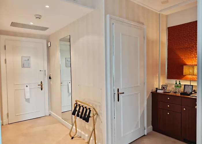 Hotel La Des Trois Couronnes Vevey