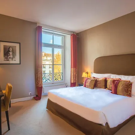 Hotel La Des Trois Couronnes *