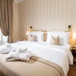 فندق La Des Trois Couronnes *